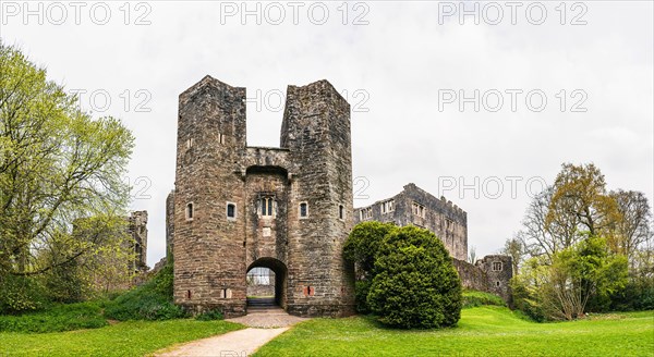 Panorama of Berry Pomeroy Castle