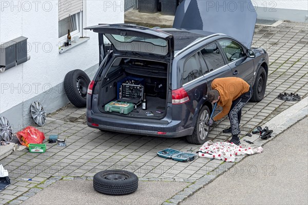 Changing tyres for the season