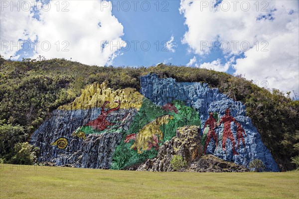 Mural de la Prehistoria