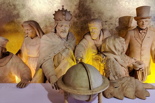 Historical human-sized figures made of marzipan