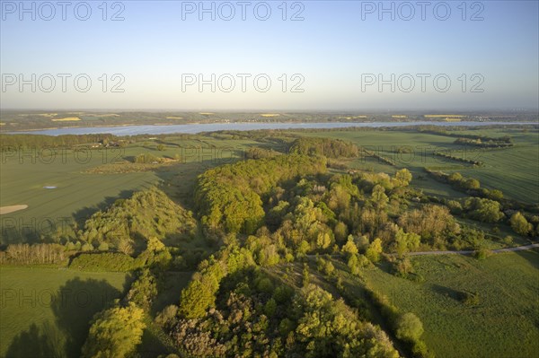 Several nature reserves and a biosphere reserve define the green belt on the state border between Schleswig-Holstein and Mecklenburg-Western Pomerania in the area of Northwest Mecklenburg. Lake Ratzeburg in the background. Kiekbuschwiesen