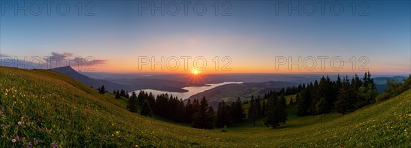 Sunset from Gnipen towards Rigi and Mittelland