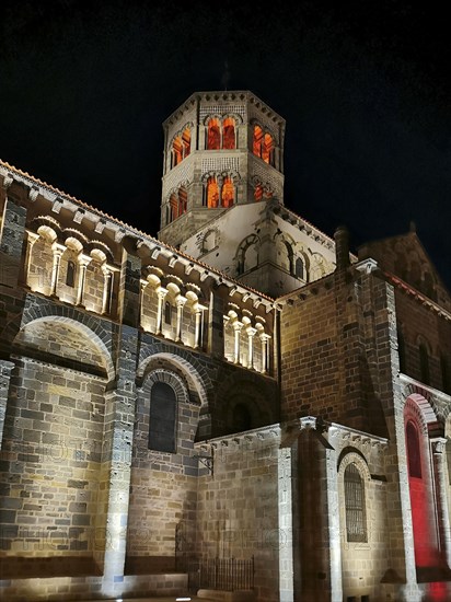 Roman church of Saint-Austremoine dIssoire