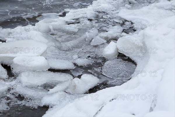 Ice structures