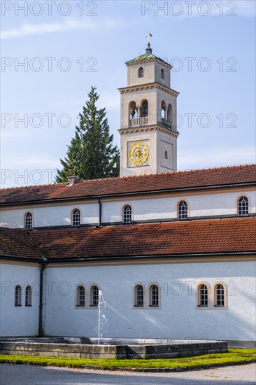 Tower at the Westfriedhof