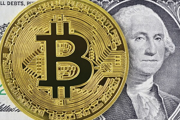 Bitcoin and a US Dollar Note