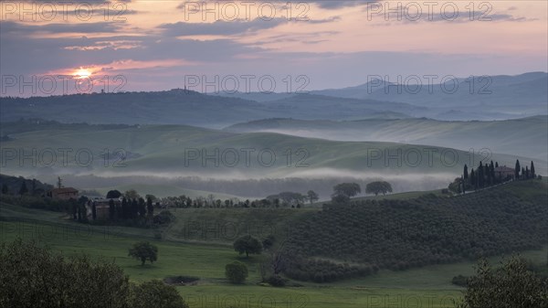 Podere Belvedere estate at sunrise