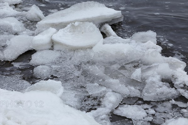 Ice structures