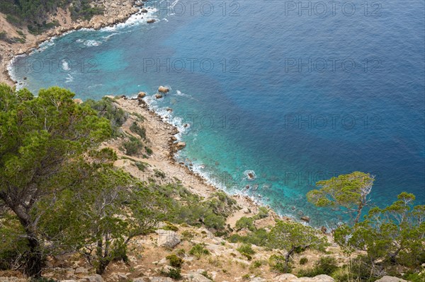 View into the Cala en Basset from the viewpoint below the monastery La Trapa