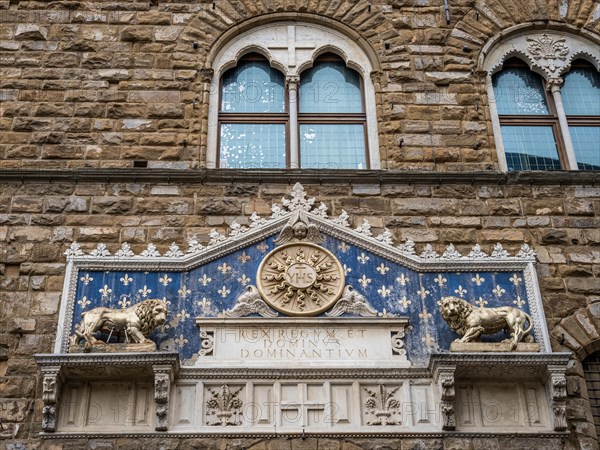 Portal ueber dem Eingangstor zum Palazzo Vecchio