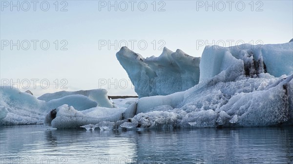 Icebergs in the bay of Yoekulsarlon