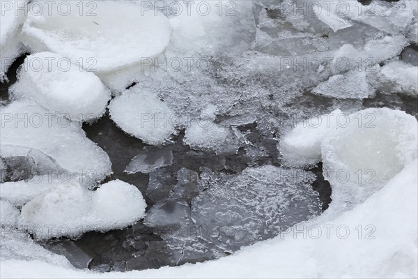 Ice structures