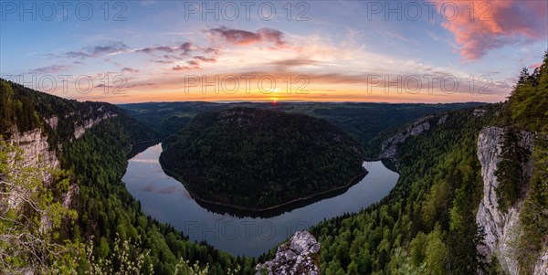 Sunset over Lac de Moron