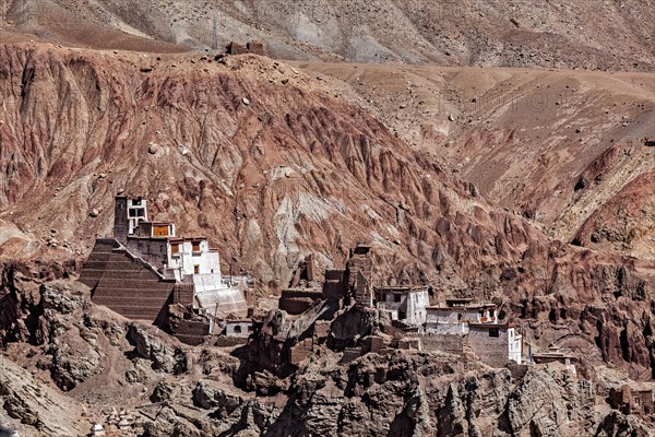 Basgo Gompa