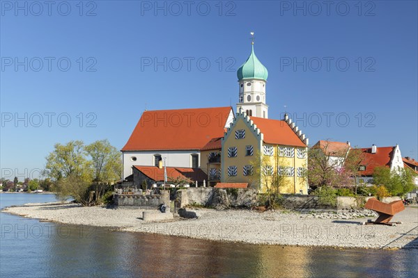 Moated castle peninsula with St. George's church and castle