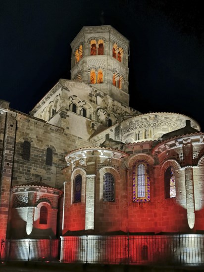 Roman church of Saint-Austremoine dIssoire