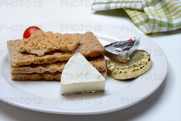 Schmelzkaese auf Knaeckebrot