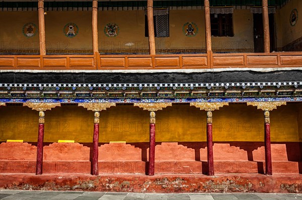 Tibetan architecture