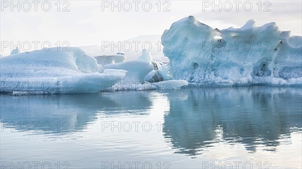 Icebergs in the bay of Yoekulsarlon