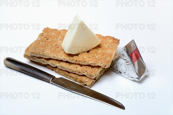 Schmelzkaese auf Knaeckebrot