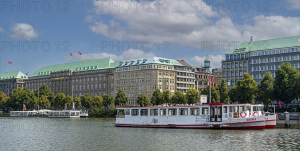 Alster steamer at Jungfernstieg on the Inner Alster Lake