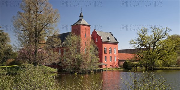 Bloemersheim Castle