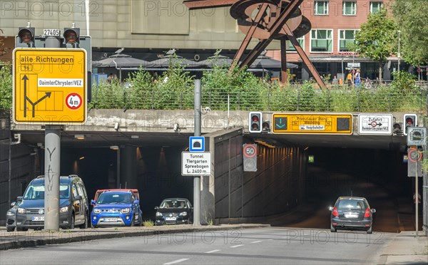 Tiergarten tunnel