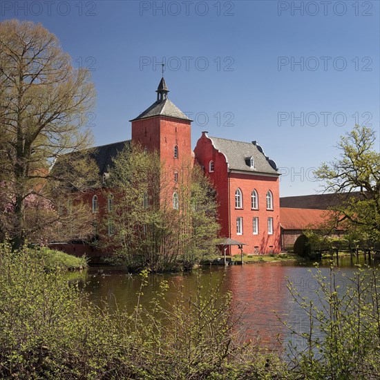 Bloemersheim Castle