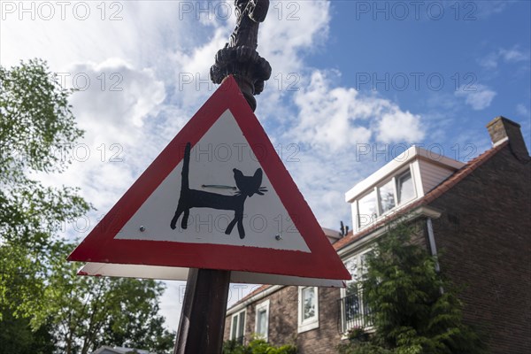 Curious traffic sign