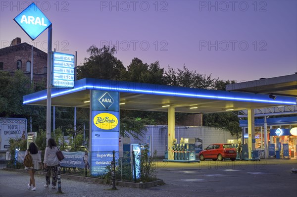 Aral petrol station