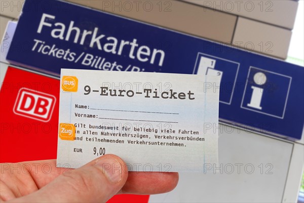 9-euro ticket with ticket vending machine photo montage in Stuttgart