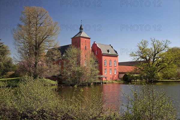 Bloemersheim Castle