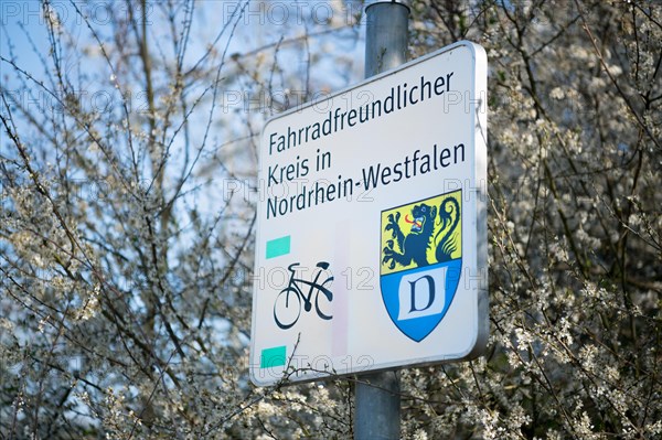 Sign for cyclists on the edge of the Eifel National Park