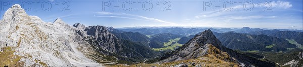 Hiking trail along a ridge