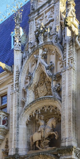 Facade of the Palais des Ducs de Lorraine with equestrian statue of Duke Antoine de Lorraine