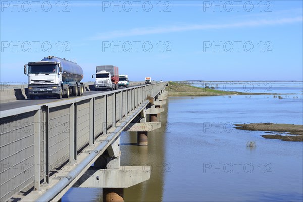 Bridge with heavy traffic on Ruta Nacional 174 on the Rio Parana