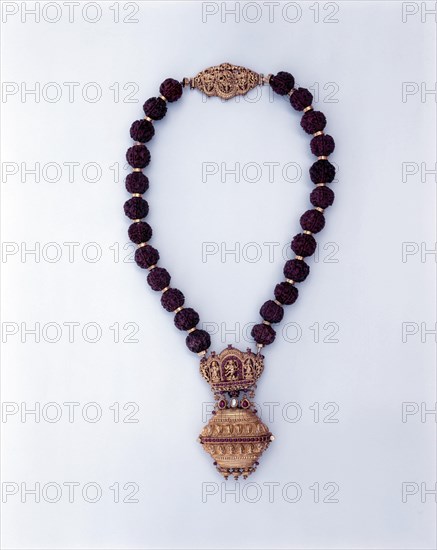 Nattukottai chettiars traditional Jewellery called Gowri Sangam