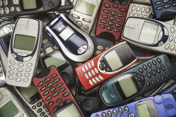 Alte Mobiltelefone zum Recycling