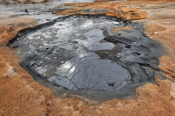 Bubbling mud pot