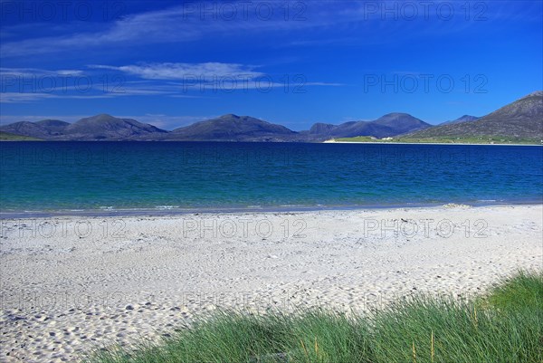 Feinsandiger Strand auf der Hebrideninsel Harris