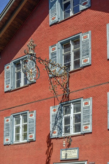 Nose shield with double-headed eagle on the former Adler Inn