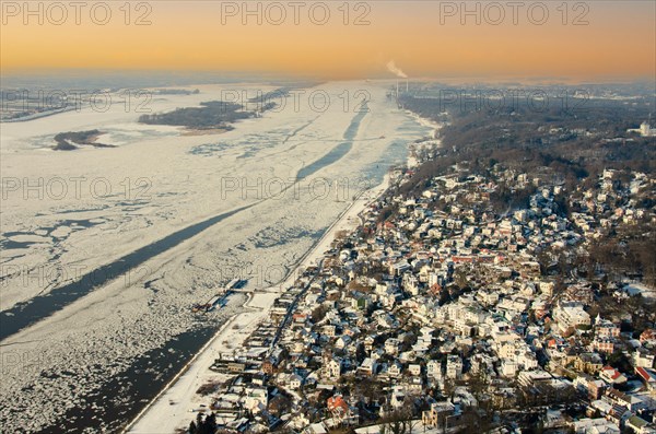 Winter atmosphere in Hamburg Blankenese with icy Elbe