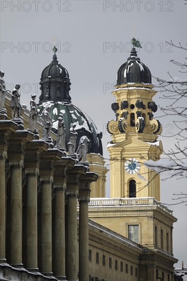 Facade of the Residenz facing the Hofgarten