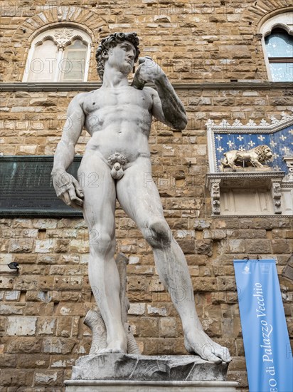 Marmorstatue David von Michelangelo vor Palazzo Vecchio