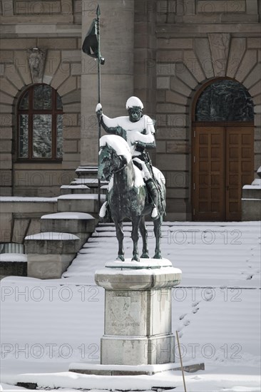 War memorial in the Hofgarten in front of the Bavarian State Chancellery