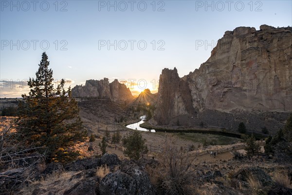 Sun star on rock walls