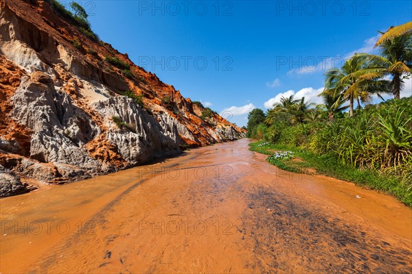 Fairy Stream Suoi Tien