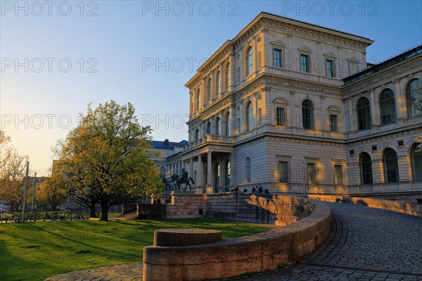 Akademie der bildenden Kuenste