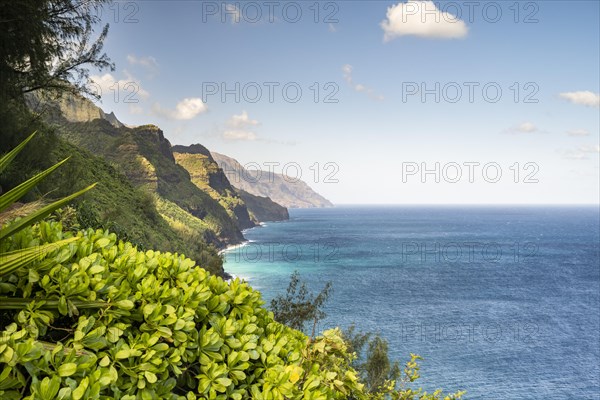 Blick vom Kalalau Trail auf die Na Pali Coast