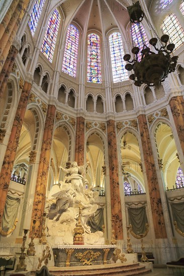 Altar of Notre Dame of Chartres Cathedral